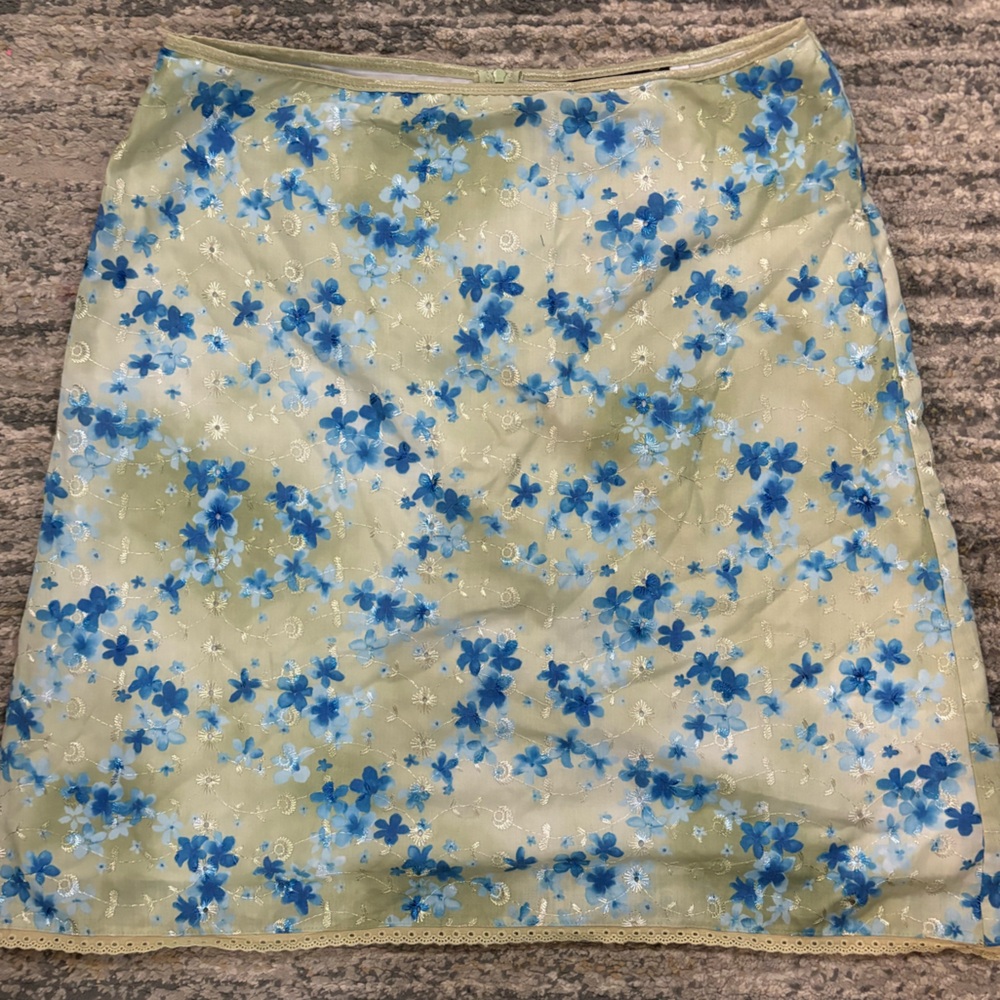 Blue and Yellow eyelet A-Line Knee-Length Skirt